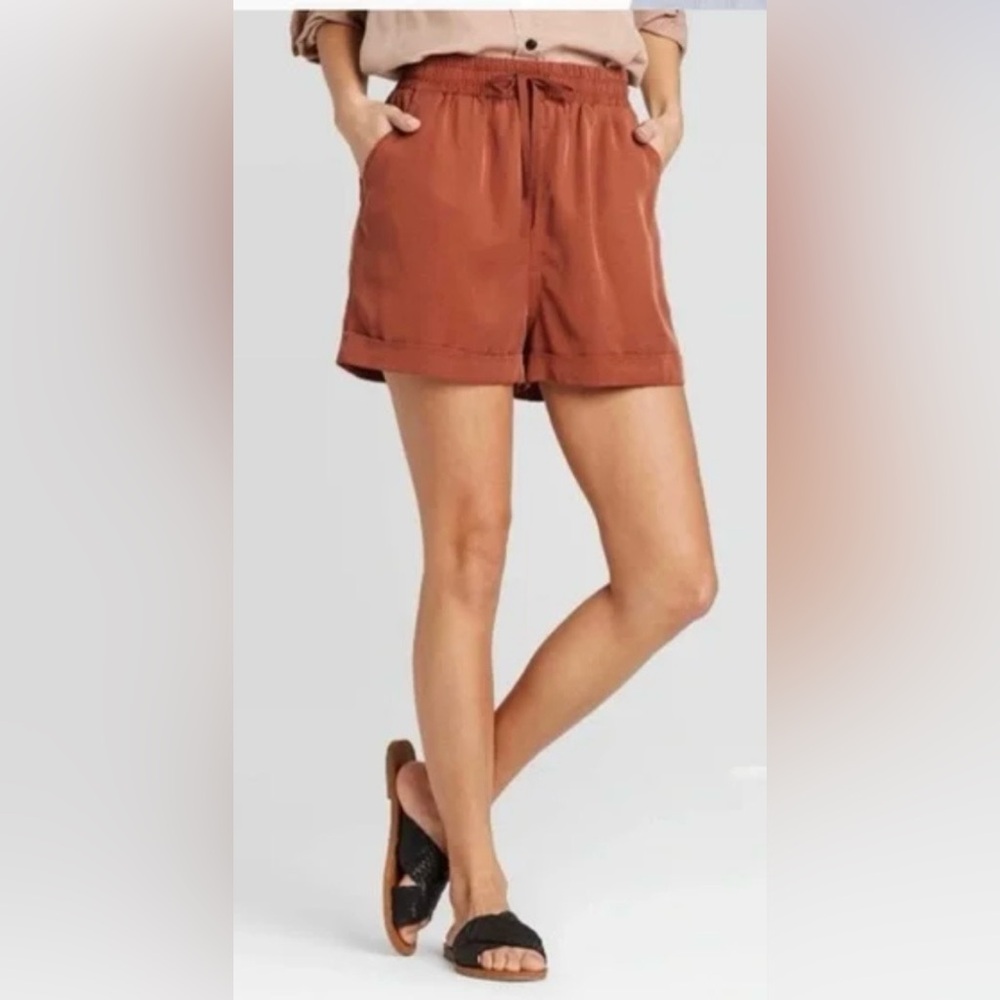 Universal Thread Rust Drawstring Cuffed Shorts